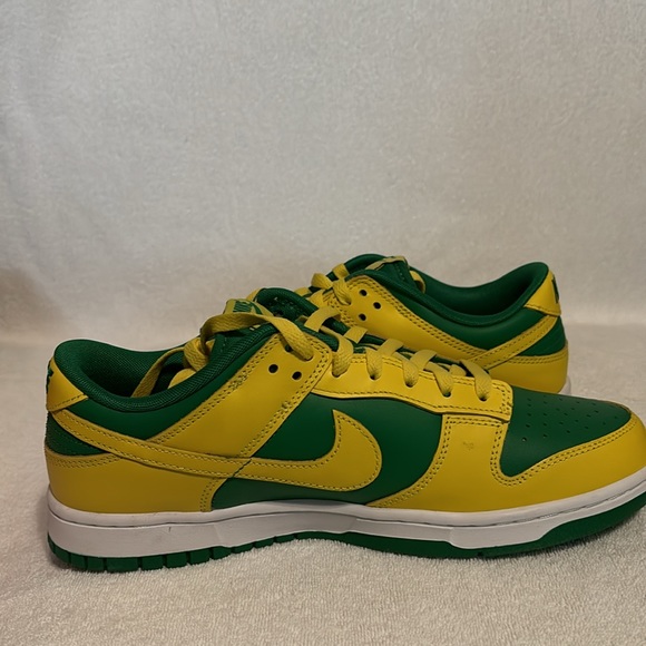 Nike Dunk Low Reverse Brazil. Apple Green/ Apple Strike . Size 10.5 Great Shoe
